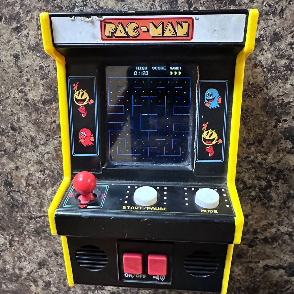 Vintage PAC-MAN Mini Tabletop Arcade Electronic Game Basic Fun Item #09562 –WORK